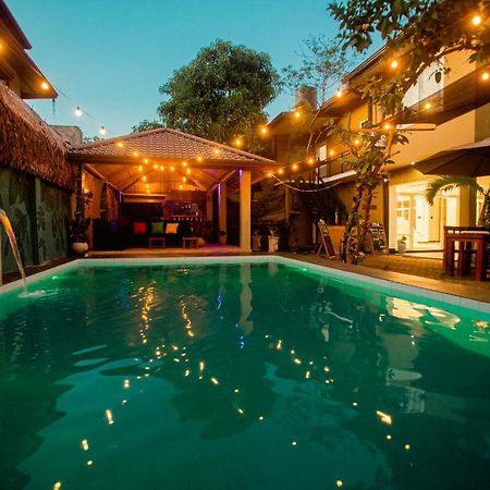 Supreme Dambulla Hotell Exteriör bild