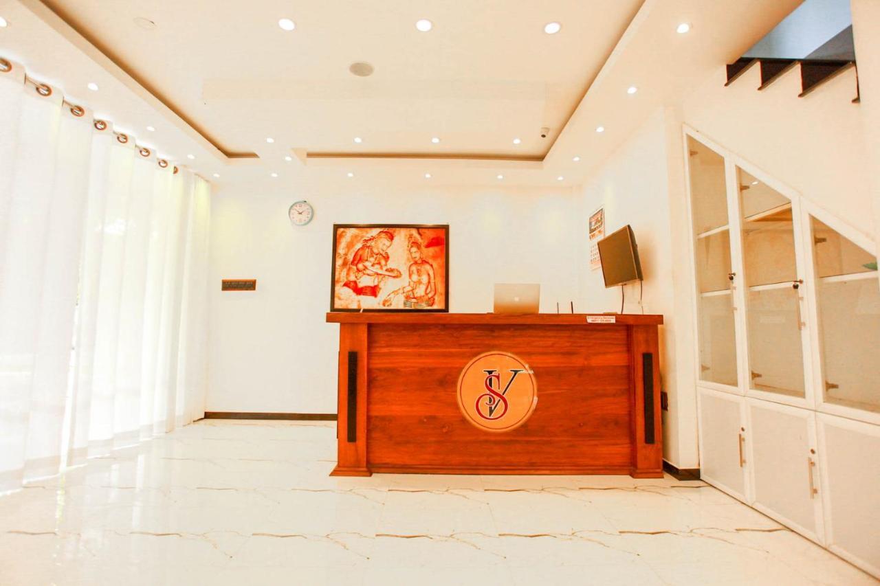 Supreme Dambulla Hotell Exteriör bild