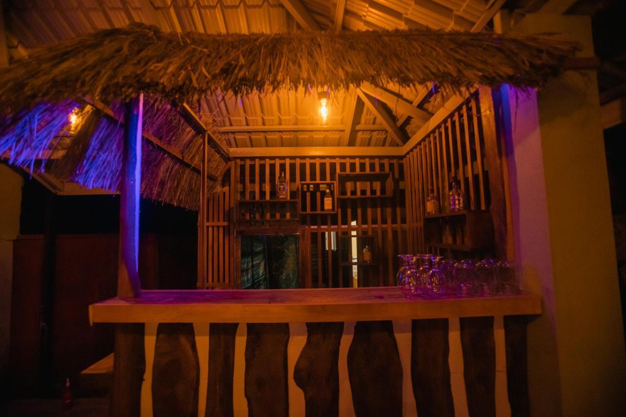 Supreme Dambulla Hotell Exteriör bild