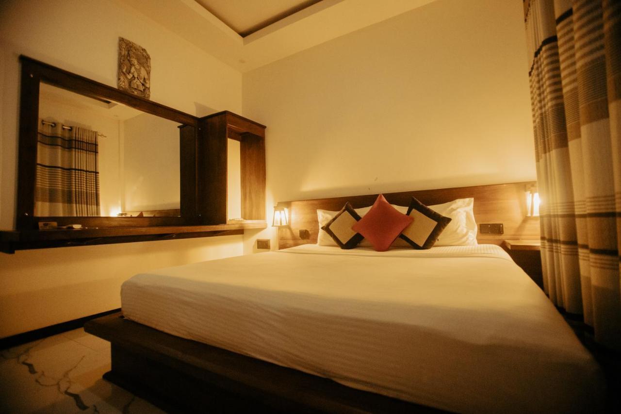 Supreme Dambulla Hotell Exteriör bild