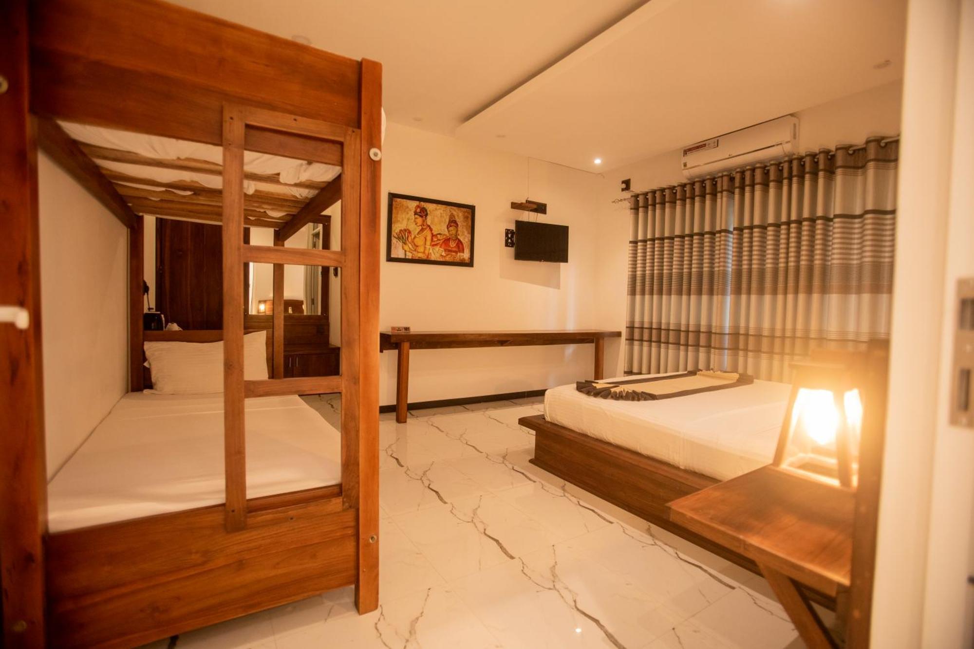 Supreme Dambulla Hotell Exteriör bild