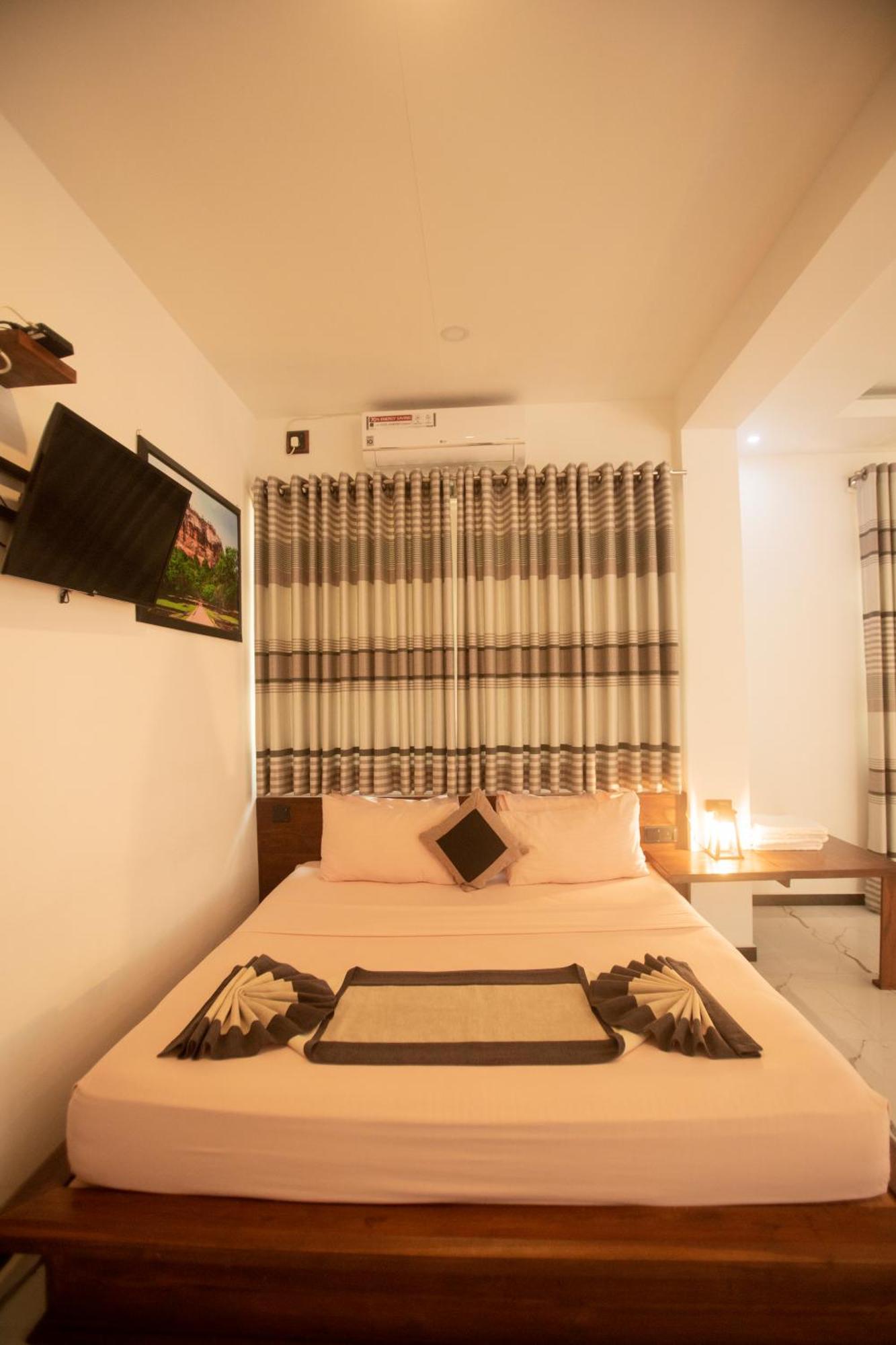 Supreme Dambulla Hotell Exteriör bild