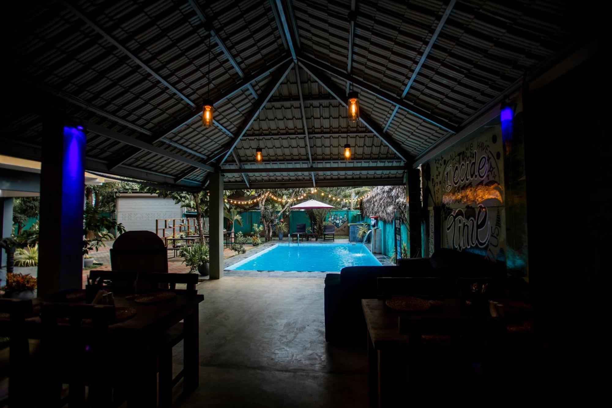 Supreme Dambulla Hotell Exteriör bild