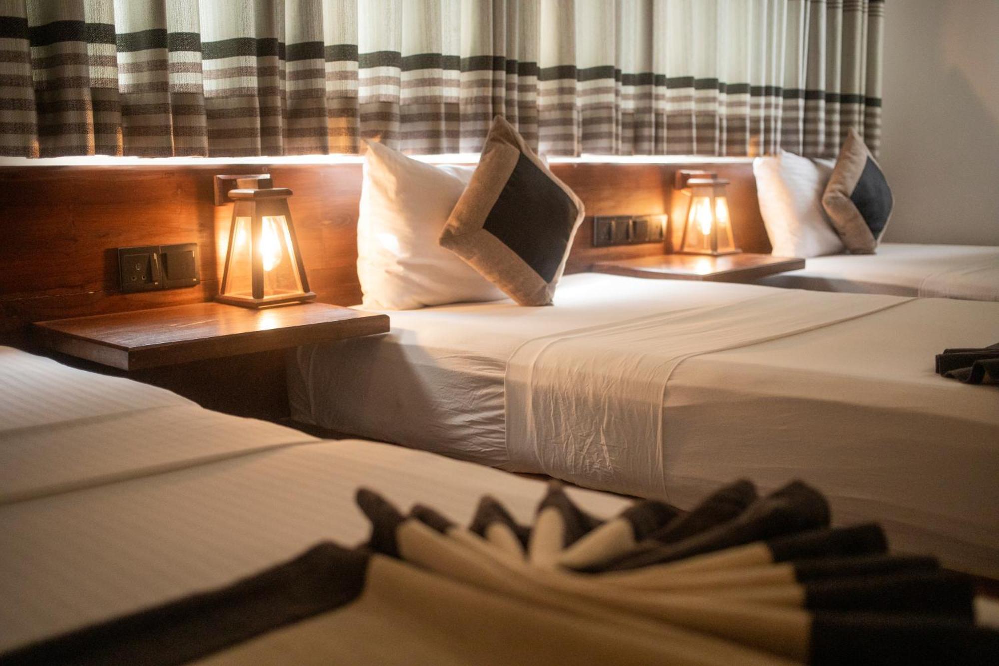 Supreme Dambulla Hotell Exteriör bild